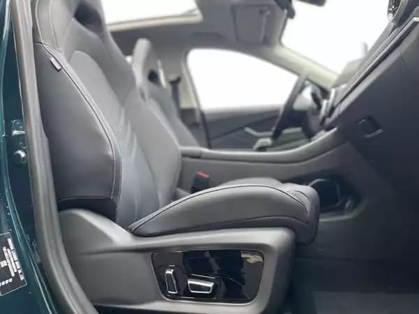 Forthing T5 Evo 1.5 Turbo Auto - Photo 3