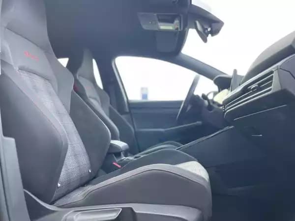 Volkswagen Golf 8 GTI 2.0 TSI 245 DSG - Photo 3