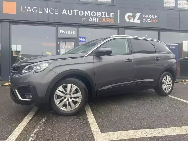 Peugeot 5008 7 places - Photo 1