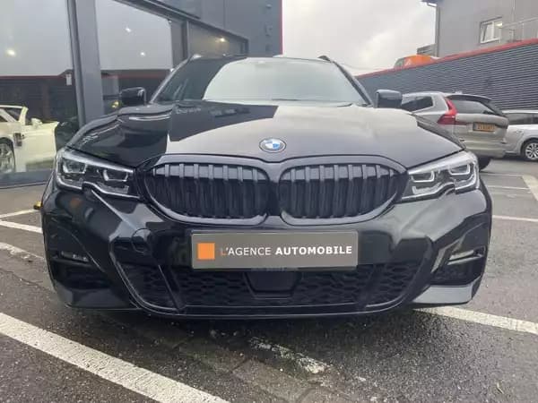 BMW 320 xDrive pack M - Photo 2
