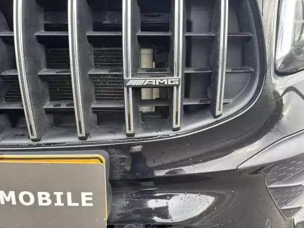 Mercedes-Benz GLB 35 AMG 35 AMG 4MATIC - Photo 3
