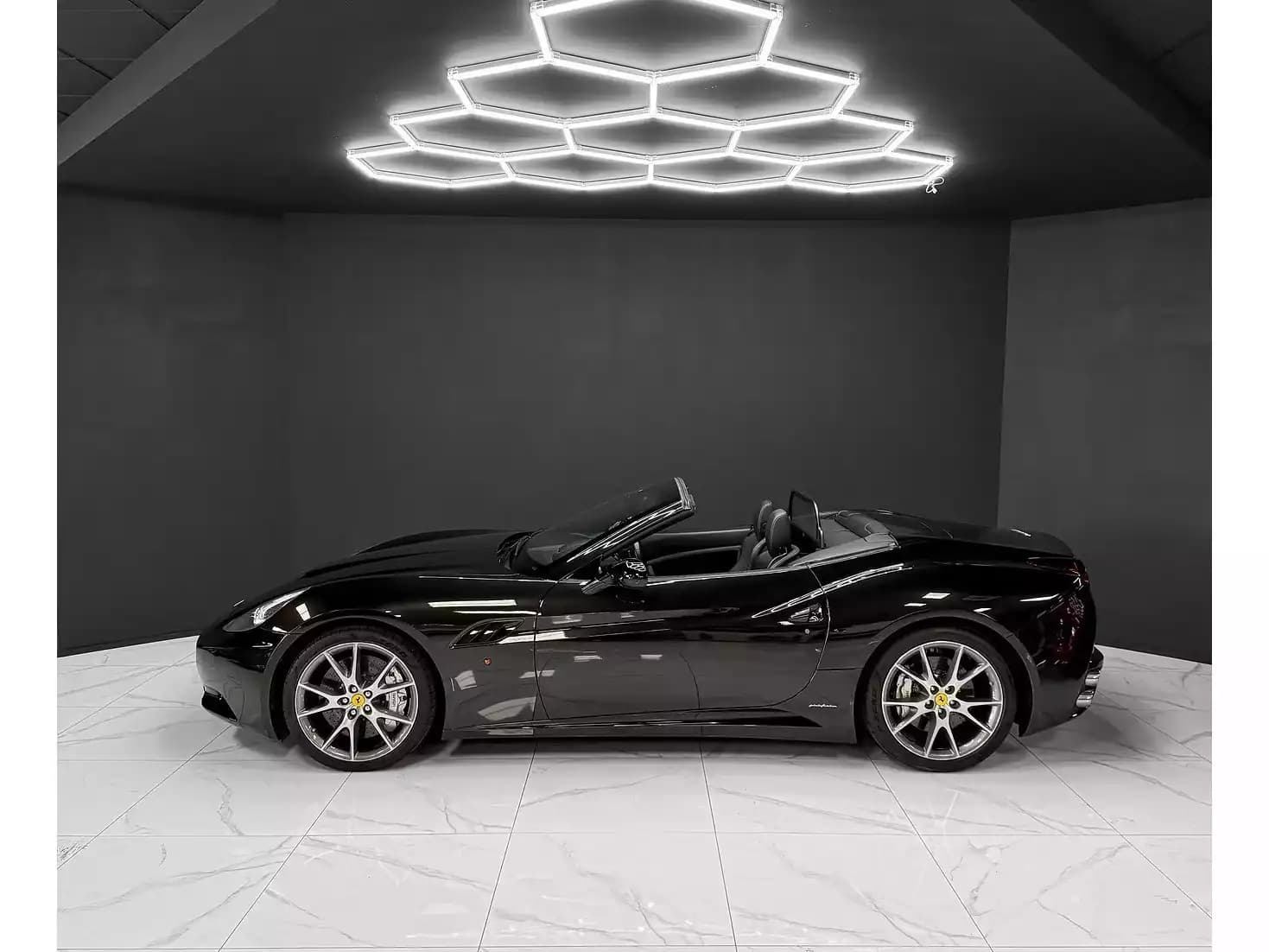 Ferrari California V8 4.3 Nero Daytona - Photo 1