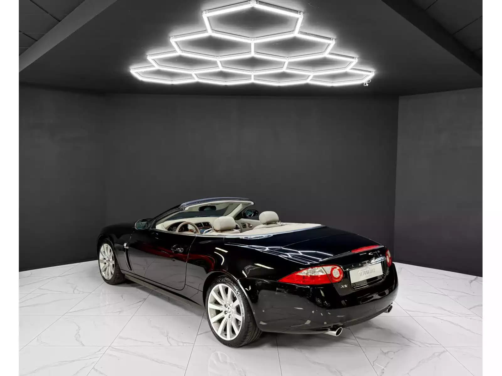 Jaguar XK 3.5 V8 Convertible - Photo 1