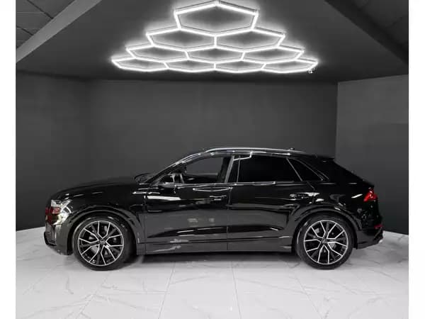 Audi SQ8 4.0 TFSI / MATRIX / B&O / PANO / HEAD-UP / 360° - Photo 2
