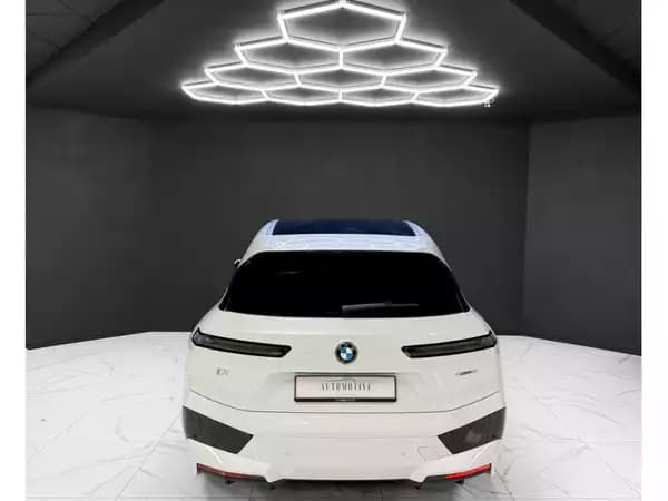 BMW iX 50 xDrive / M SPORT / HK / PANO / 360 - Photo 3