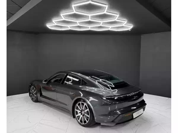 Porsche Taycan PERFORMANCE / PPF / APPROVED / 5-SEATS / BOSE - Photo 2