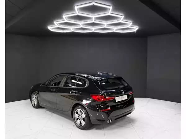 BMW 116 D / Business / CarPlay / 1. Hand - Photo 2