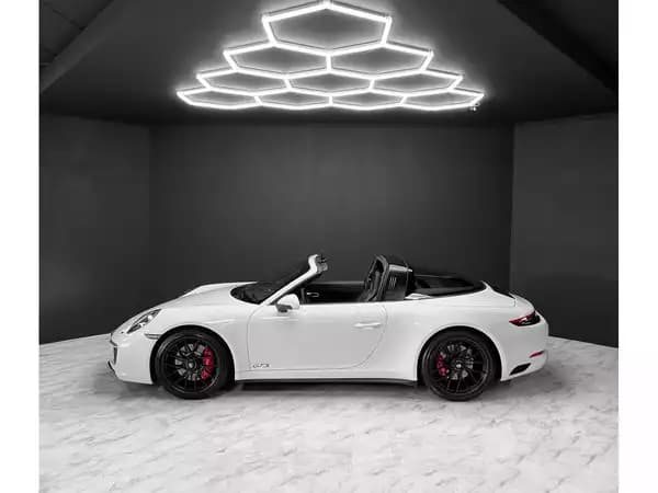 Porsche 991 991.2 Targa 4 GTS / APPROVED / NEW SERVICE - Photo 2