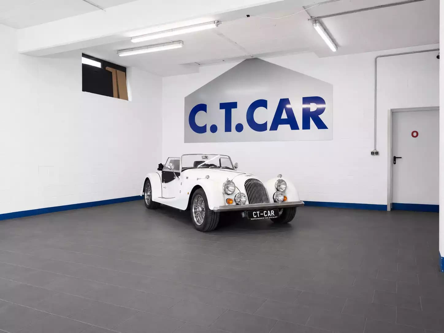 Morgan Roadster - TOP - Photo 1