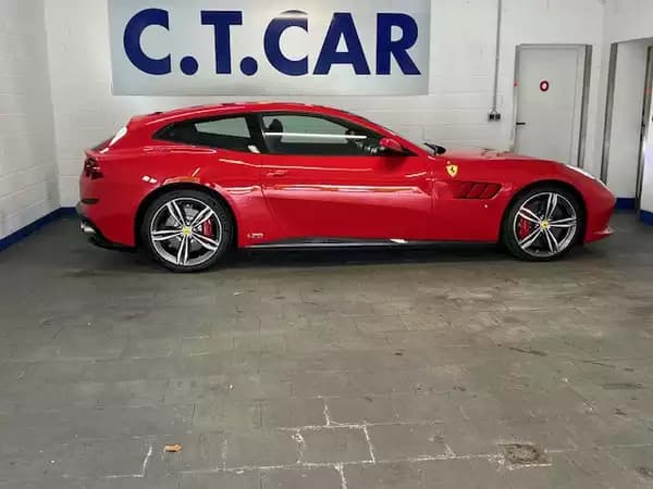 Ferrari GTC4Lusso Tailor Made 70 Anni Collection - Photo 2