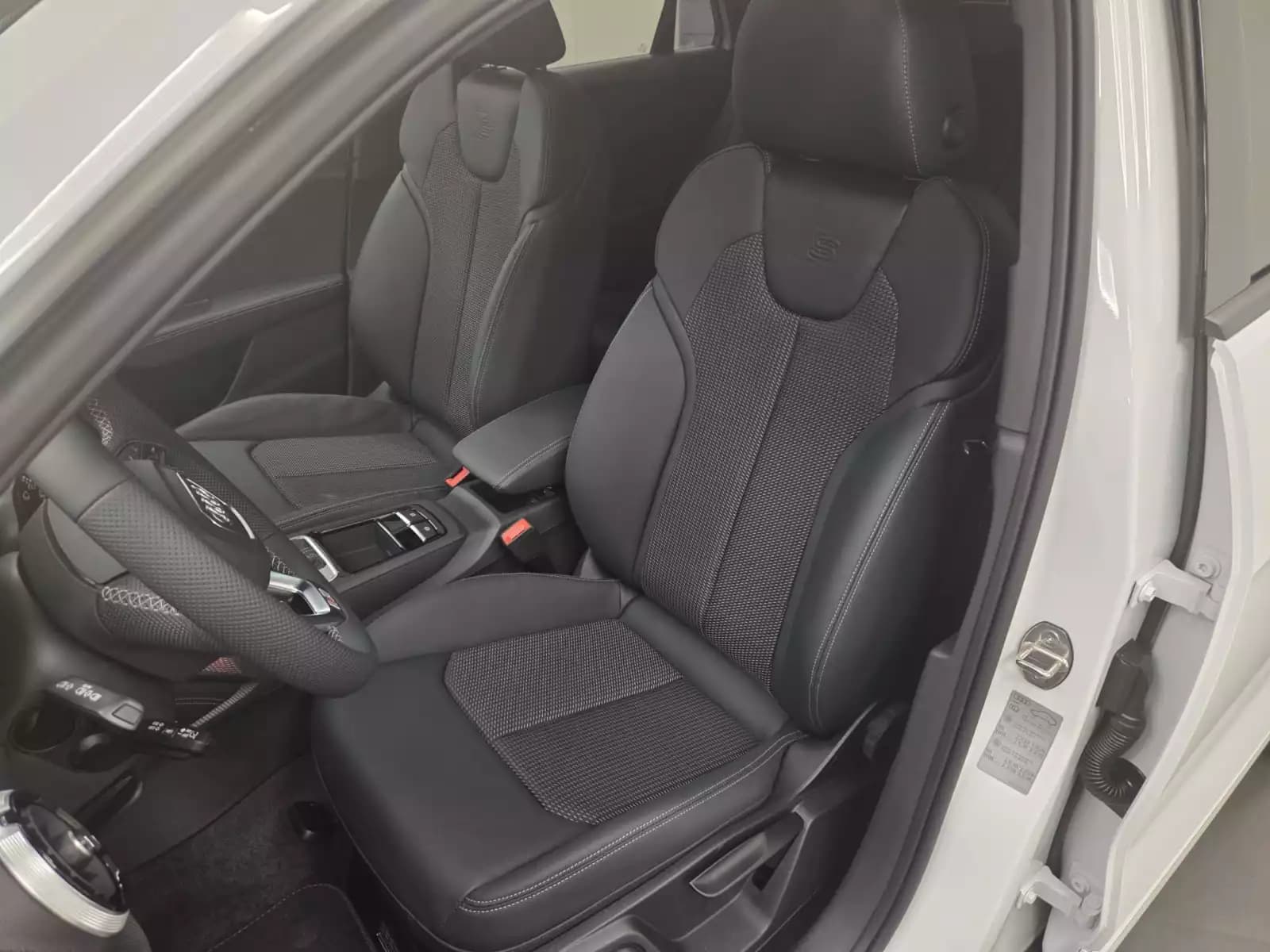 Audi SQ2 TFSI quattro 300 CH / 221 kW S tronic - Photo 1