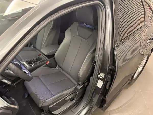 Audi Q3 Sportback S line 35 TFSI 150 CH / 110 kW S tronic - Photo 2