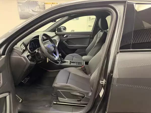 Audi Q3 Sportback S line 35 TFSI 150 CH / 110 kW S tronic - Photo 2