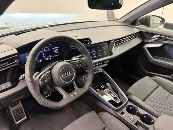 Audi S3 Sportback TFSI 333 CH / 245 kW S tronic quattro - Photo 3