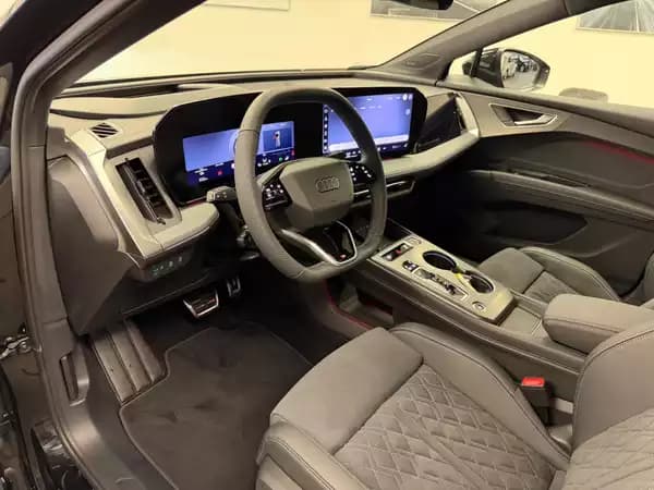 Audi Q4 e-tron SUV S line Performance 286 CH / 210 kW - Photo 3