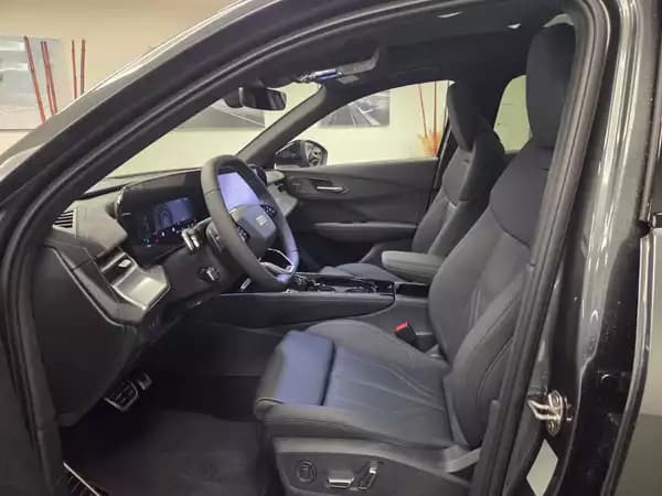Audi Q3 SUV S Line 195 kW / 265 CV TFSI quattro S tronic - Photo 2