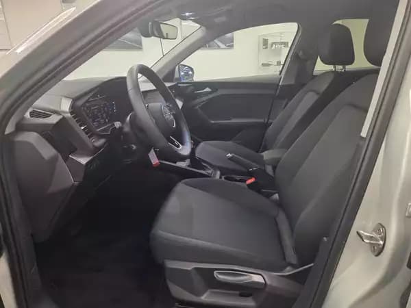 Audi A1 Sportback S line 30 TFSI 116 CH / 85 kW S tronic - Photo 2
