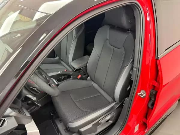 Audi A1 Sportback S line 207 CH / 152 kW S tronic - Photo 2