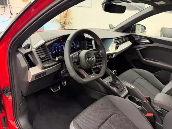 Audi A1 Sportback S line 207 CH / 152 kW S tronic - Photo 3