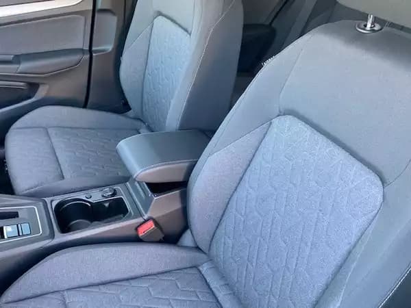 Volkswagen Golf LIFE 1.5 eHYBRID 150CV DSG6 - Photo 2