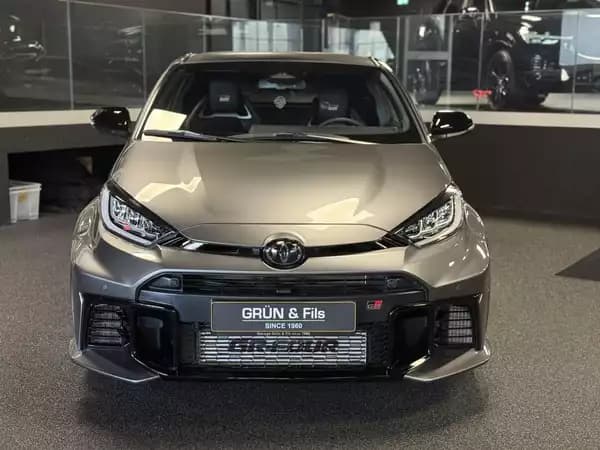 Toyota Yaris GR AT - Photo 2