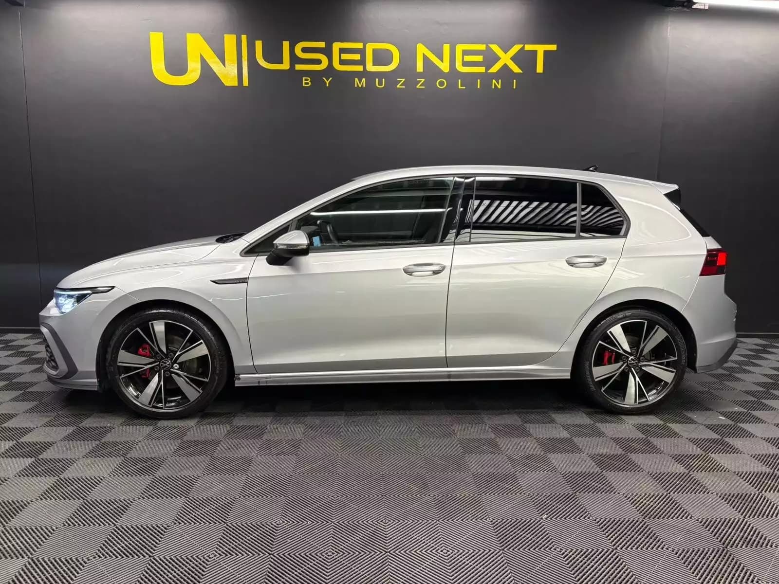 Volkswagen Golf GTD 2.0 TDI 200CV CAMERA/NAVI/CARPLAY - Photo 1