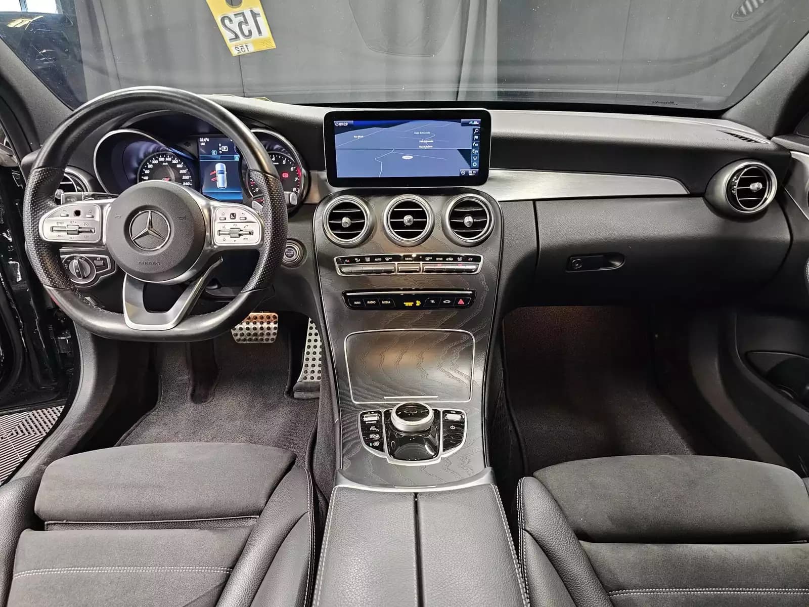 Mercedes-Benz C 300 AMG Line - Photo 1