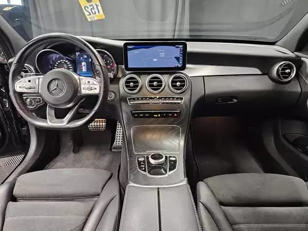 Mercedes-Benz C 300 AMG Line - Photo 2