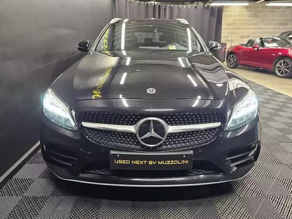 Mercedes-Benz C 300 AMG Line - Photo 2