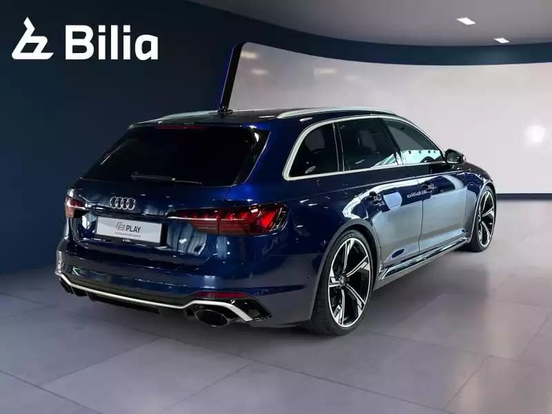 Audi RS4 Quattro // Avant 2023 - Photo 1