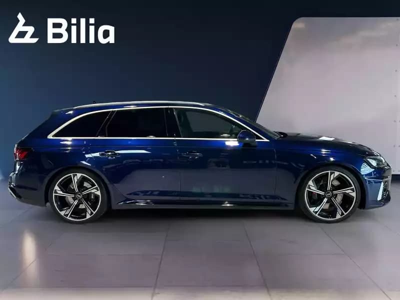 Audi RS4 Quattro // Avant 2023 - Photo 1