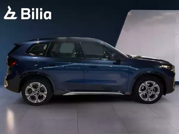 BMW X1 X1 18i xLine - Photo 2