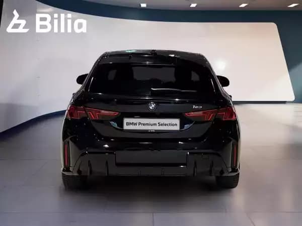 BMW 123 123i xDrive - Photo 3