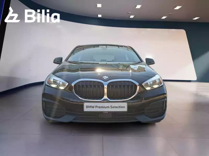 BMW 118 118d Hatch - Photo 1