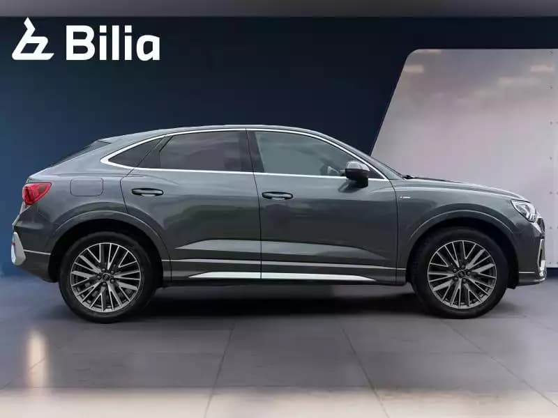 Audi Q3 Q3 SportBack S-LINE - Photo 1