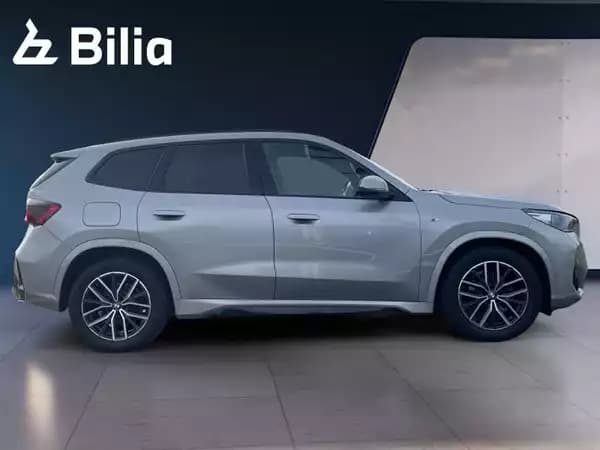 BMW X1 X1 sDrive18d Kit M Sport - Photo 2