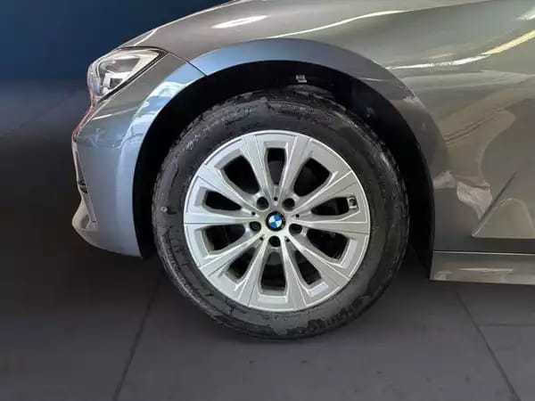 BMW 320 d - Photo 3