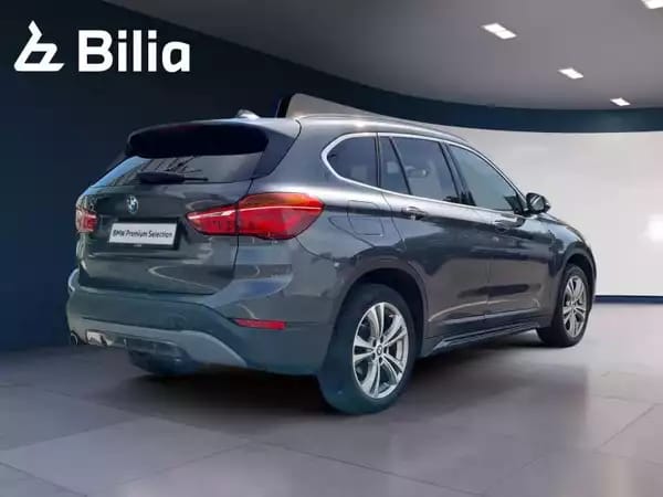 BMW X1 X1 sDrive16d Sport Line - Photo 2