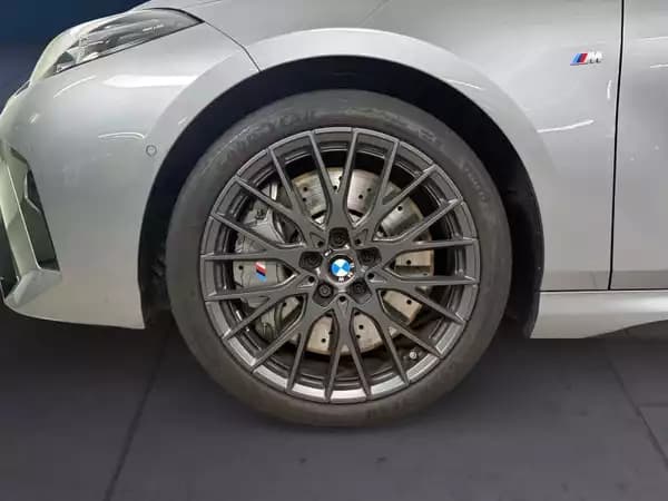 BMW 135 M135i xDrive - Photo 3