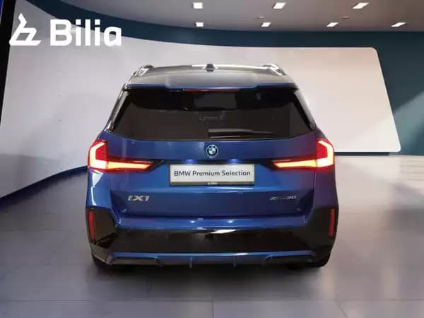 BMW iX1 iX1 30 xDrive M-sport - Photo 3
