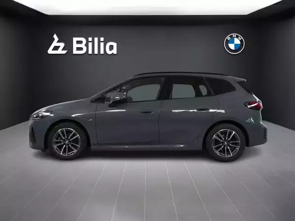 BMW 220 Active Tourer - Photo 2