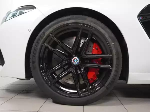BMW M8 Gran Coupé Competition - Photo 3