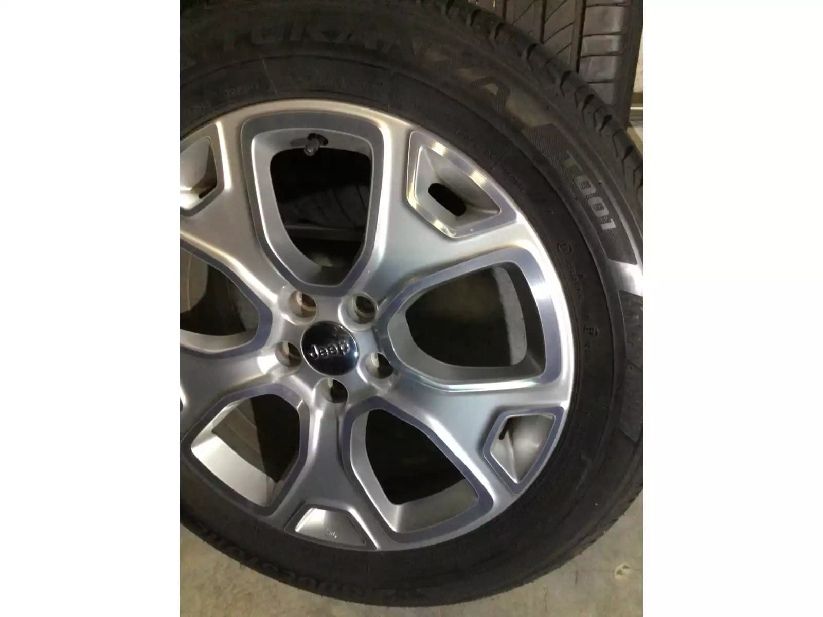 Jantes alu + Pneus été 18 225/55 R18 98V - Photo 1