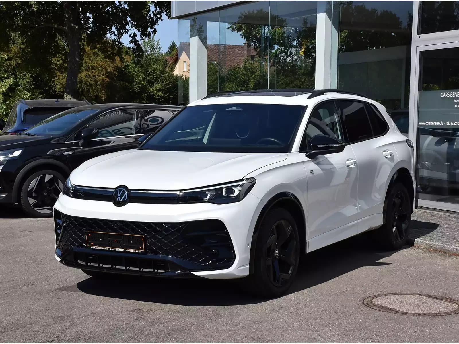 Volkswagen Tiguan 2.0 TDI R-Line DSG PANO CHFF ADD TRAVEL CAM360 1° MAIN - Photo 1