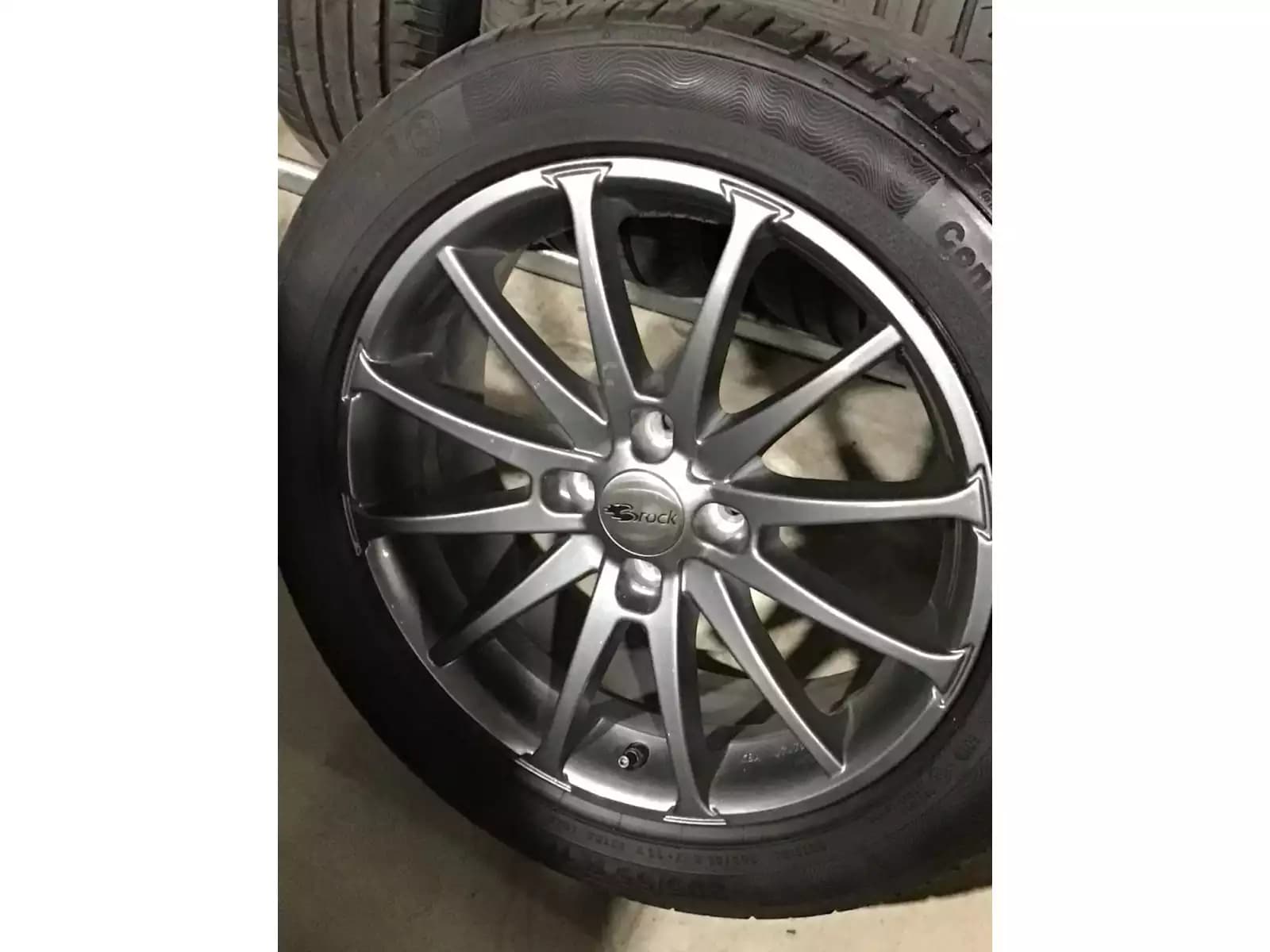 Jantes alu + Pneus été 17 205/55 R17 95V - Photo 1