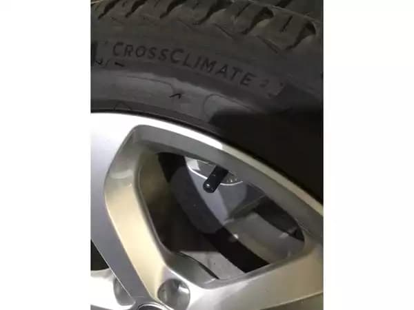 Jantes alu + Pneus toutes saisons 17 225/45 R17 94Y - Photo 3