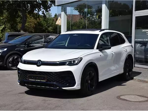 Volkswagen Tiguan 2.0 TDI R-Line DSG PANO CHFF ADD TRAVEL CAM360 1° MAIN - Photo 2