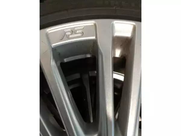 Jantes alu + Pneus hiver 18 225/40 R18 92V - Photo 2