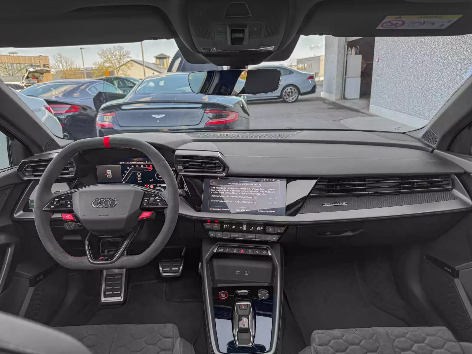 Audi RS3 2.5 TFSI SPORTBACK QUATTRO/ GARANTIE 5/Pano/19/360°/SONOS/SCHALE S - Photo 1