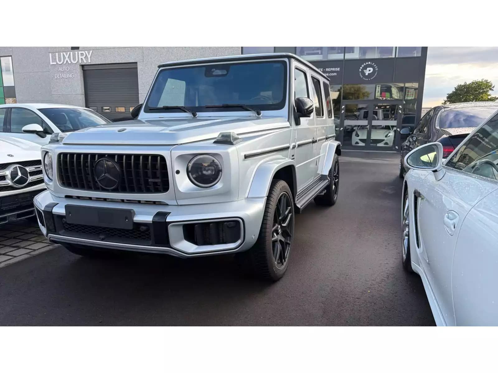 Mercedes-Benz G 63 AMG G63 AMG FACELIFT/ A22 RIDE.C/CARBON/2026 - Photo 1